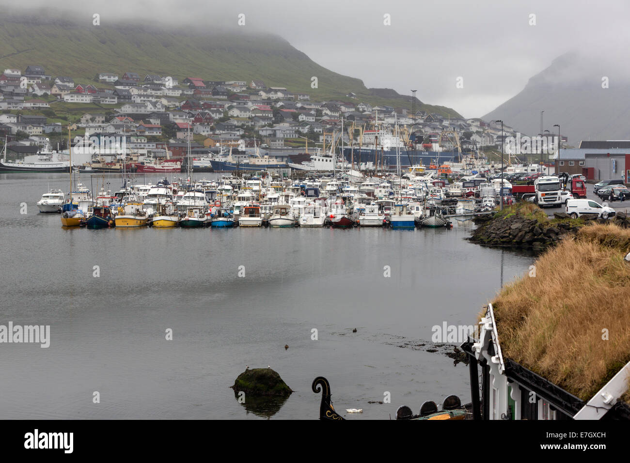 Blick auf den Hafen Klaksvík. Bordoy Insel Stockfoto