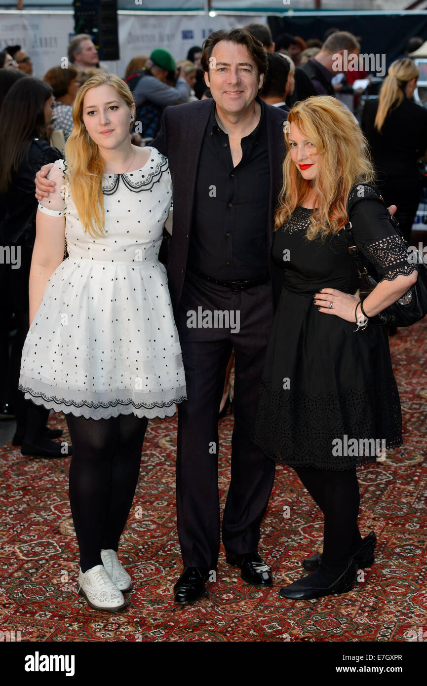 Jonathan Ross und Jane Goldman kommen für die Downton Abbey Charity Screening. Stockfoto