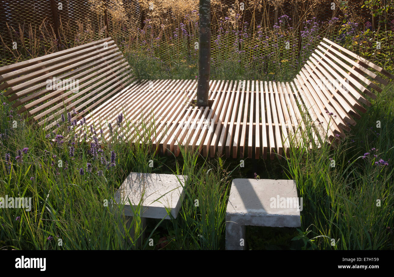 RHS-Young-Garten-Designer des Jahres award Gewinners Sam Öfen - Goldmedaille - The Sky Limit Garten an Tatton Park RHS Blume Stockfoto