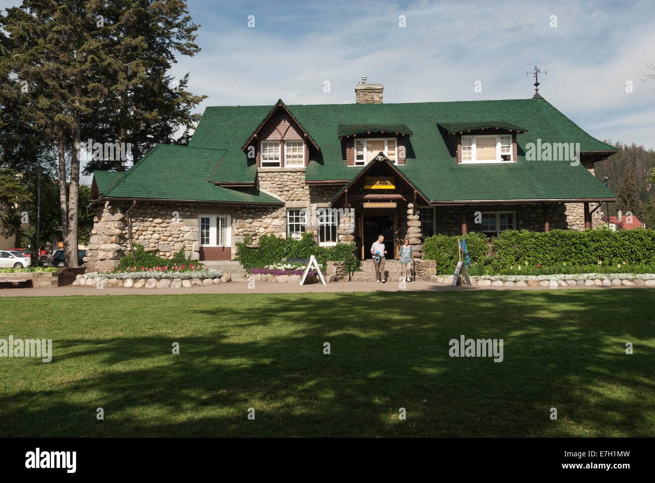 Elk203-7041 Kanada, Alberta, Jasper-Nationalpark, Jasper Stadt, Parks Kanada Visitor Center Stockfoto