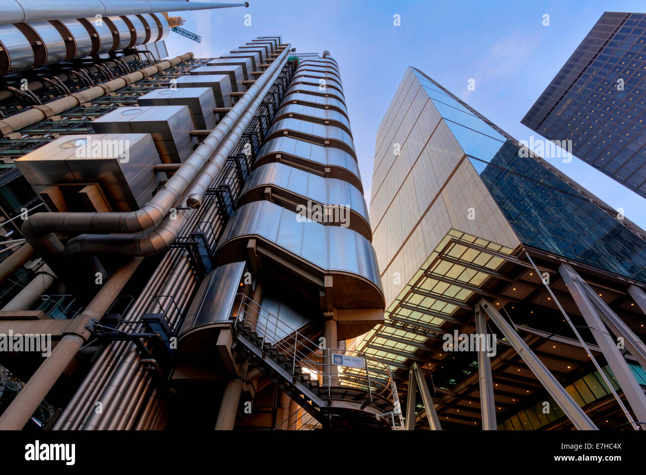 Die Lloyd-Gebäude und der Leadenhall Building, London, England Stockfoto