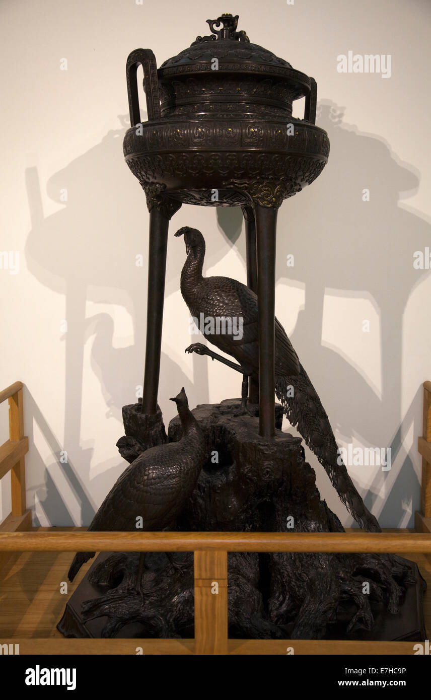 Japanische Räucherstäbchen Brenner auf Ausstellung in Toshiba Galerie in V & ein Museum - London-UK Stockfoto