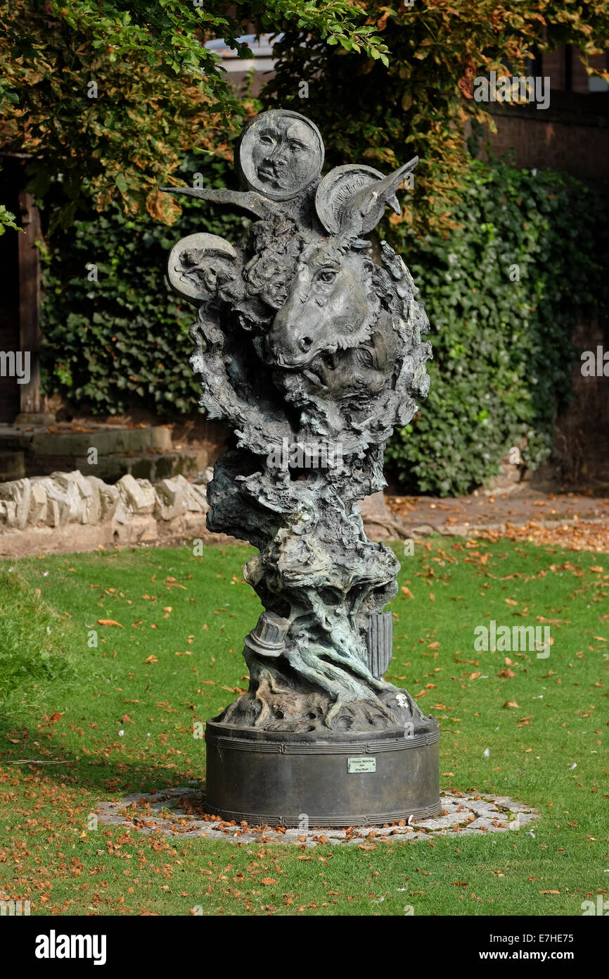 Statue im Garten Nashs House - Teil der Shakespeare-Strecke in London Stockfoto