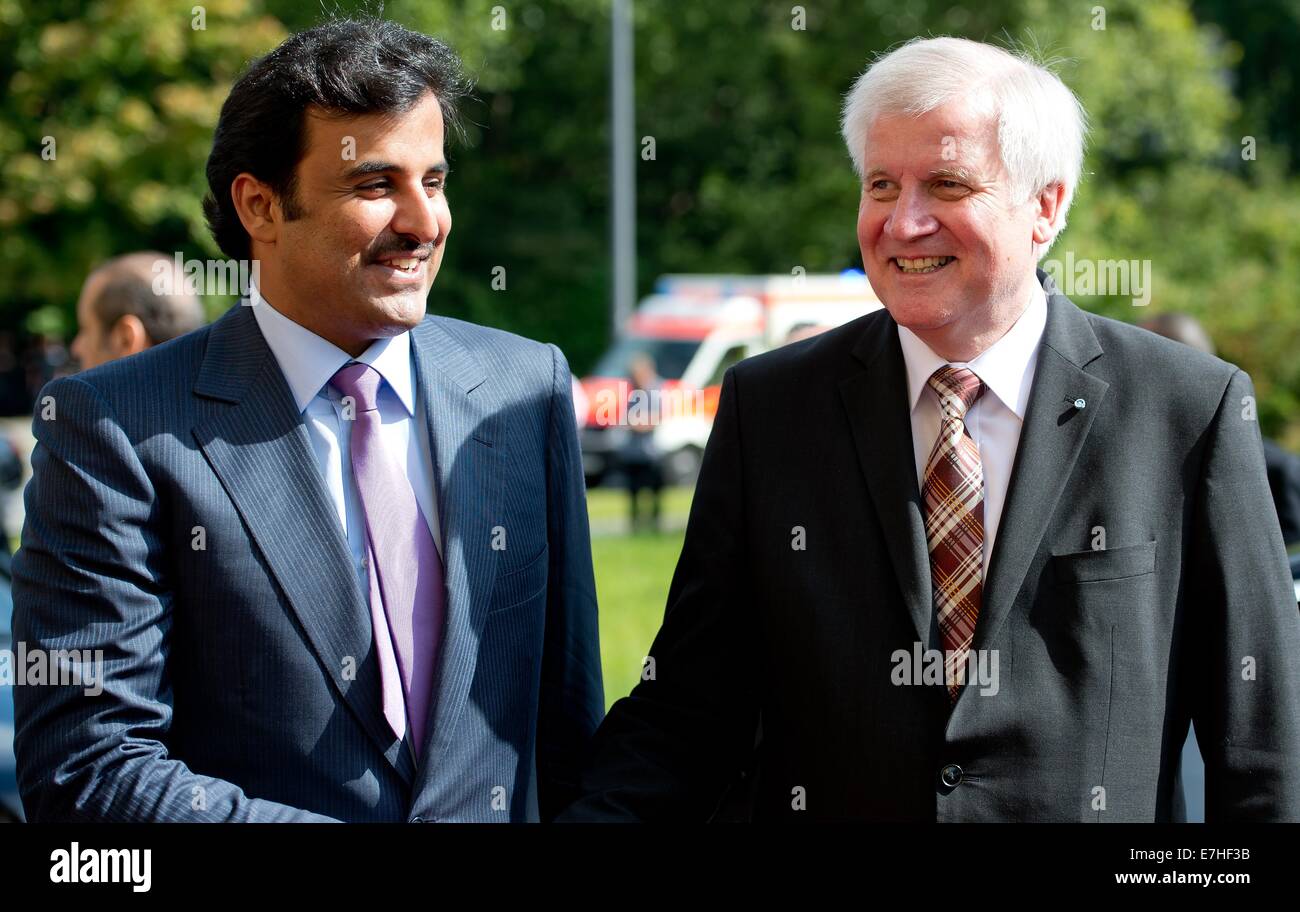 München, Deutschland. 18. Sep, 2014. Premier of Bavaria Horst Seehofer (R) empfängt den Emir von Katar, Scheich Tamim Bin Hamad al-Thani in München, Deutschland, 18. September 2014. Der Emir setzt seine Reise nach Deutschland. Poto: SVEN HOPPE/Dpa/Alamy Live News Stockfoto