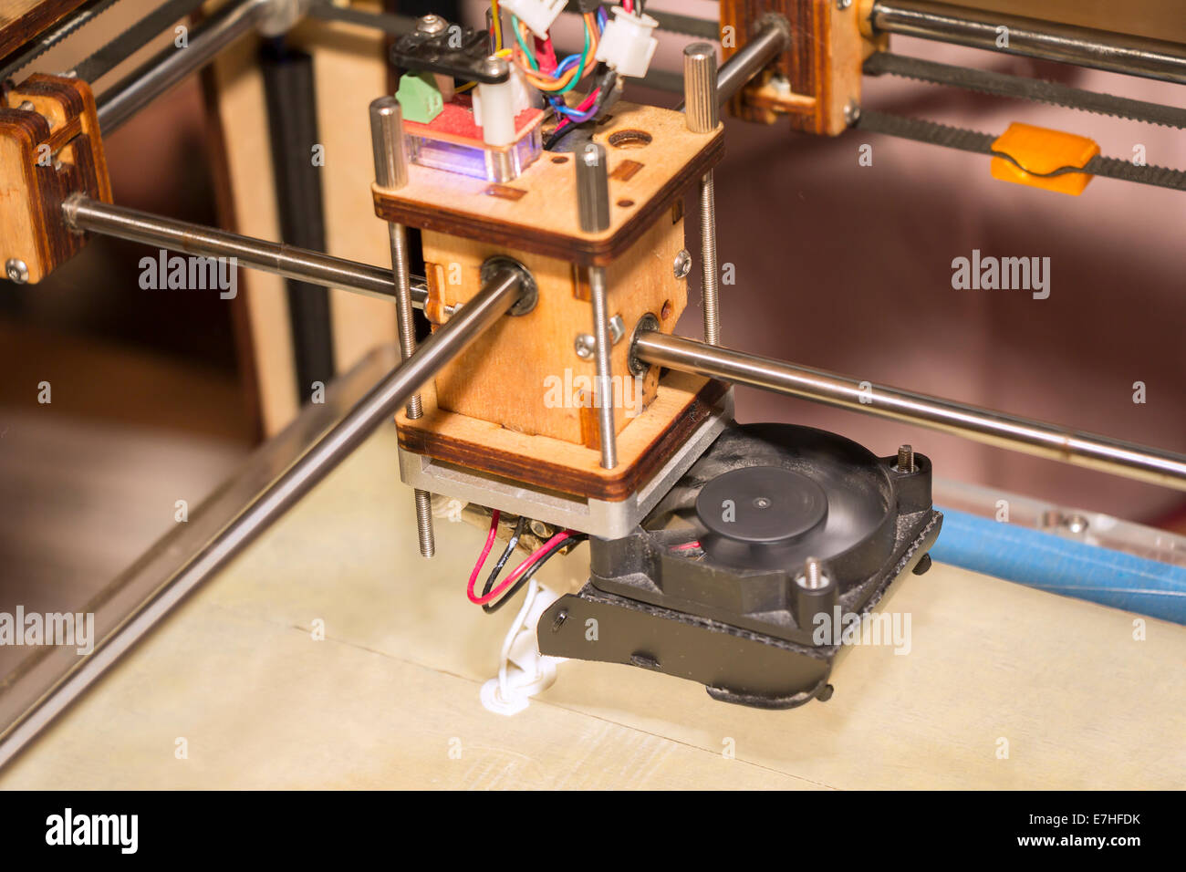 Detail von einem 3D-Drucker Prototyp-Druck mit einem weißen ABS filament Stockfoto