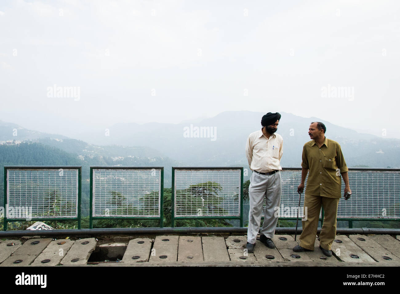 Gesamtansicht vom Hügel-station Stadt Shimla in Indien Stockfoto