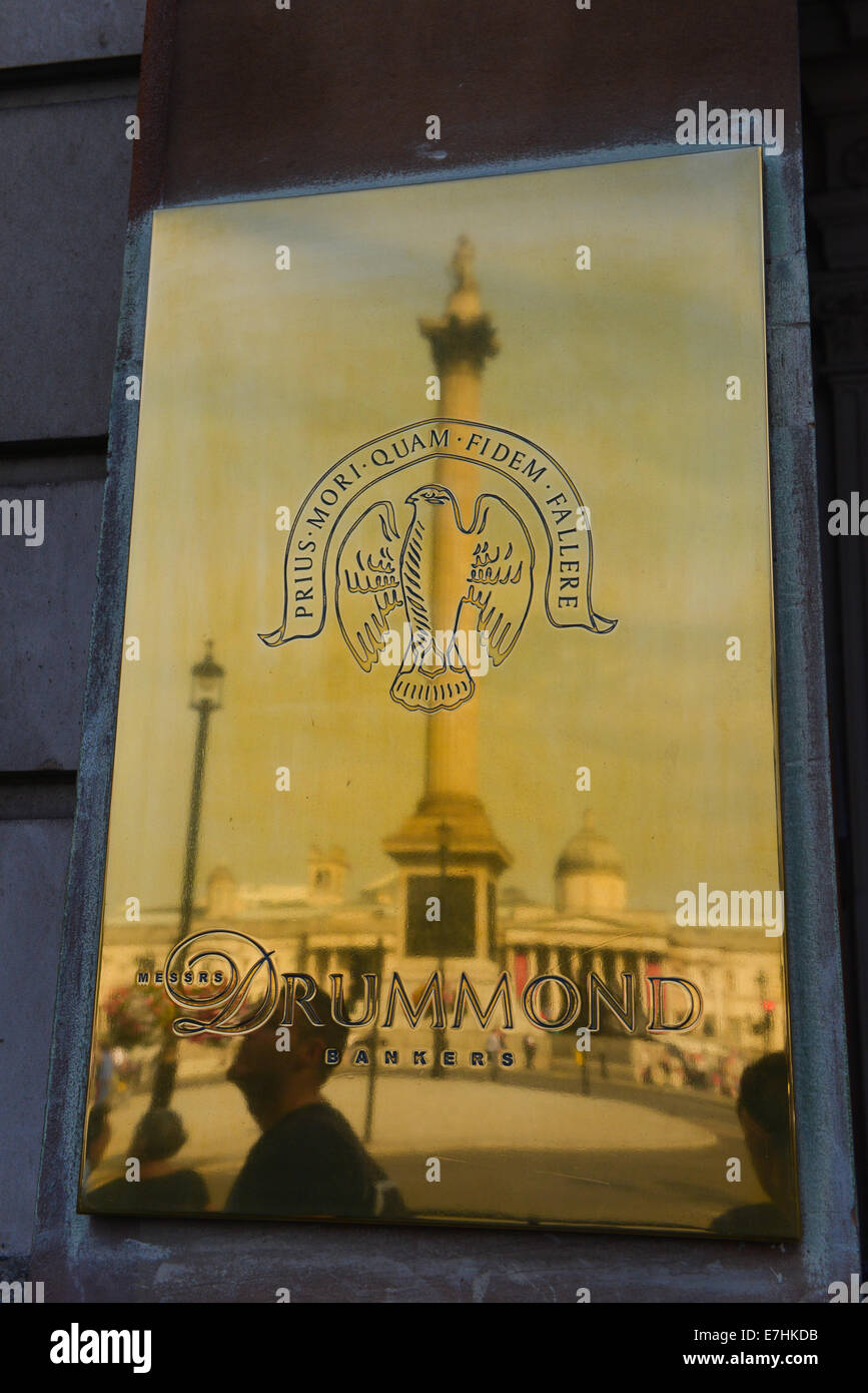 Trafalgar Square, London, UK. 18. September 2014. Drummonds Bank auf dem Trafalgar Square 1717 gegründet und jetzt im Besitz der Royal Bank of Scotland und war die erste schottische Bank South of the Border. Bildnachweis: Matthew Chattle/Alamy Live-Nachrichten Stockfoto