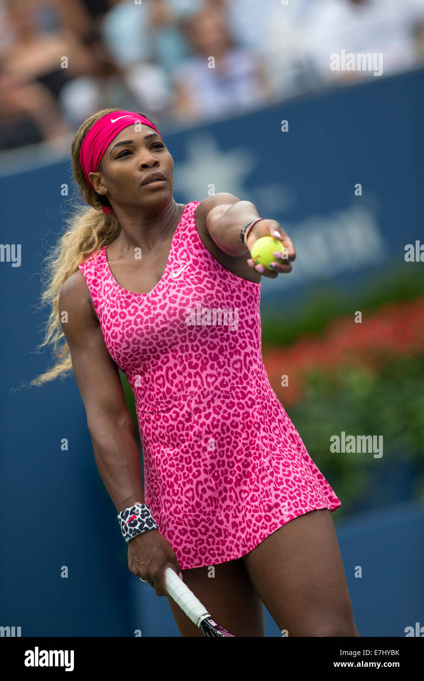 Flushing Meadows, New York, USA. 30. August 2014. Serena Williams (USA) in der 3. Runde Maßnahmen auf die US Open Tennis Championships. © Paul Stockfoto