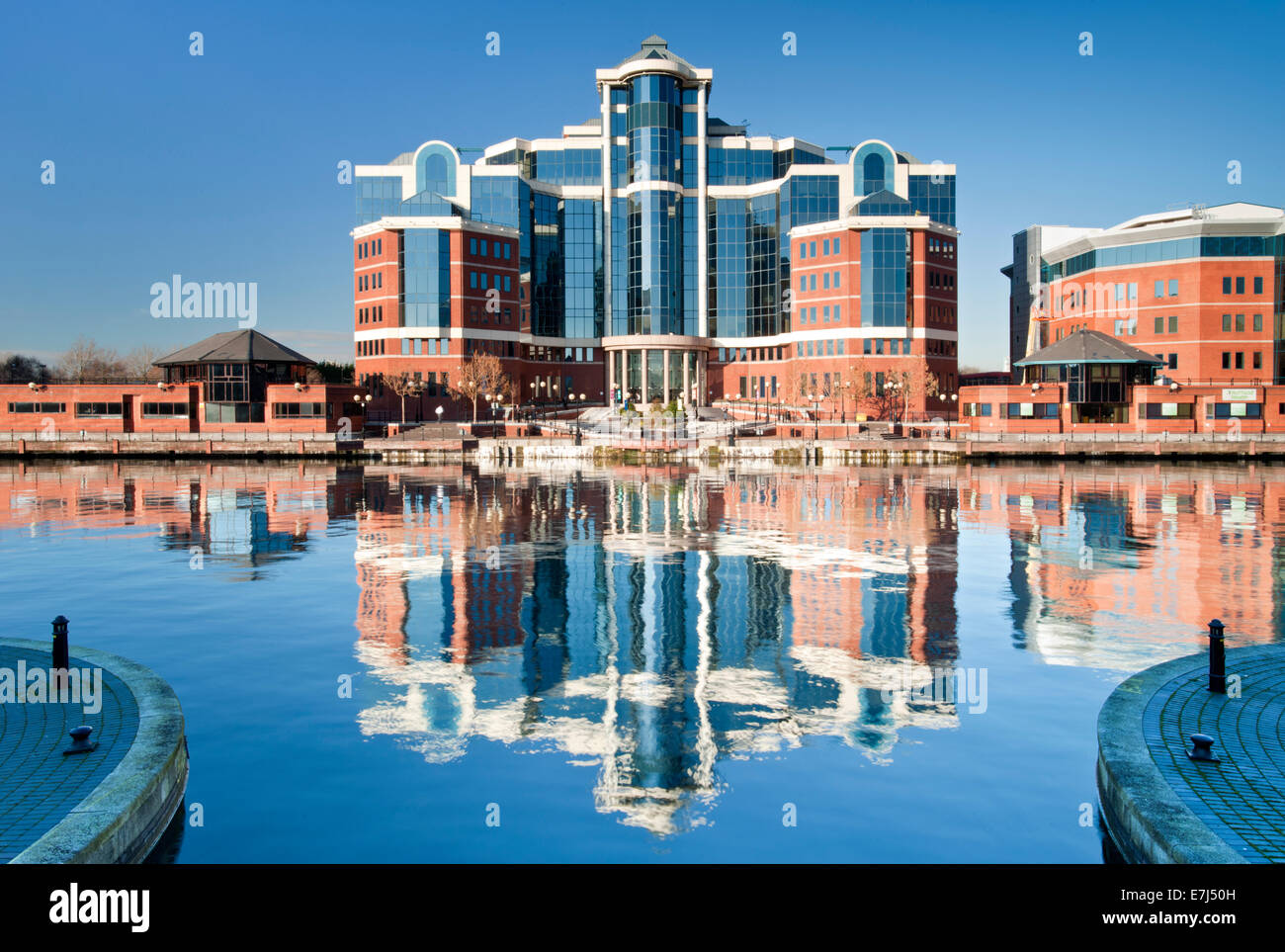 Die Victoria Building und Erie Basin, Salford Quays, größere Manchester, England, UK Stockfoto