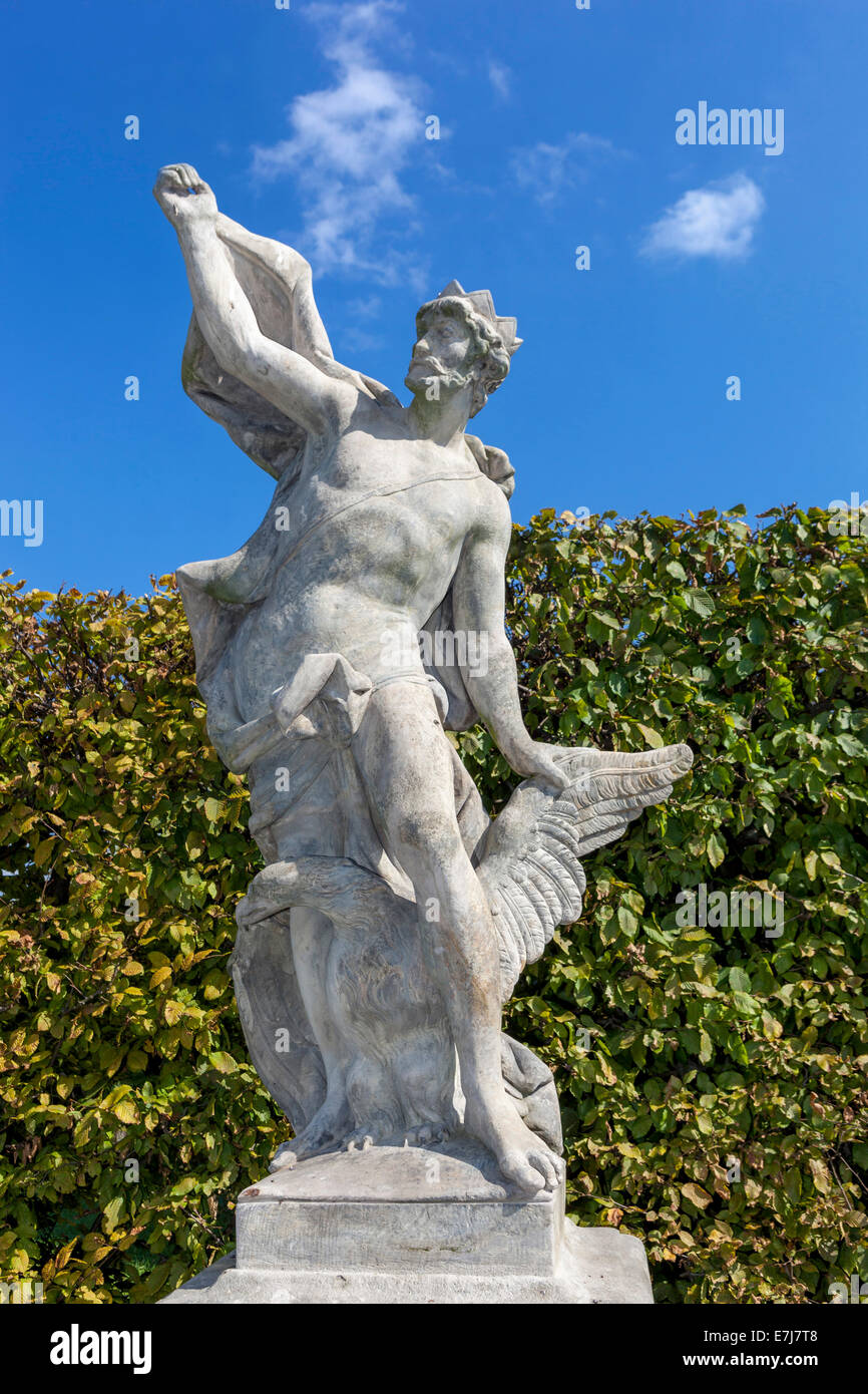 Barockstatue des Matthias Bernard Braun im Schlosspark in Lysá nad Labem. Tschechische Republik Stockfoto