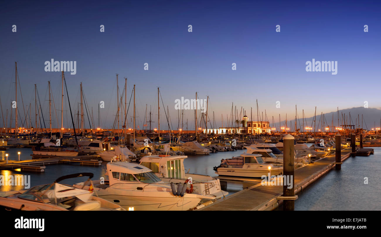 Nachtaufnahme, Marina Rubicon, Playa Blanca, Lanzarote, Kanarische Inseln, Spanien Stockfoto