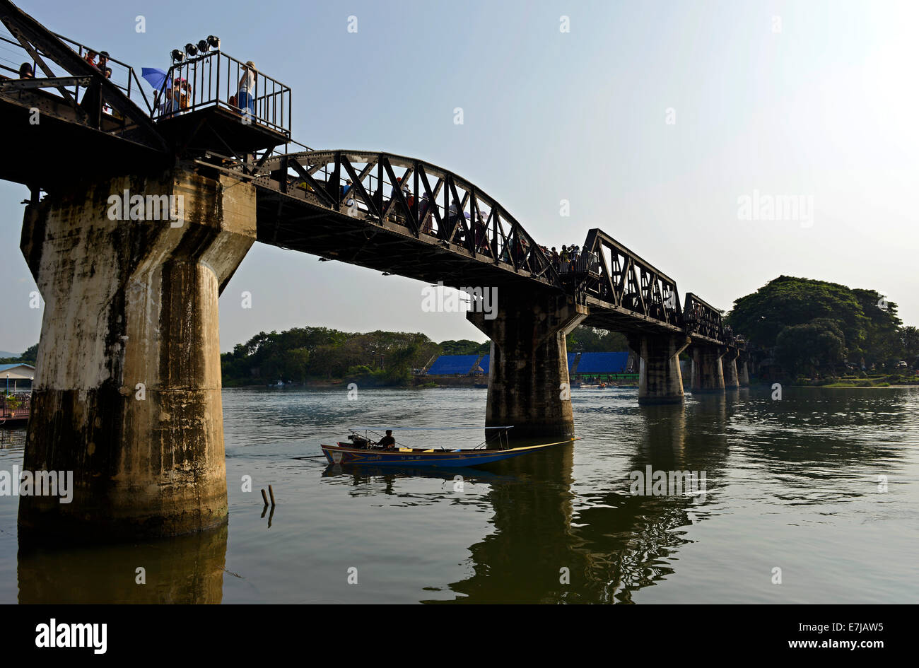 Brücke am River Kwai, Khwae Yai Fluß, Kanchanaburi, Zentral-Thailand, Thailand Stockfoto