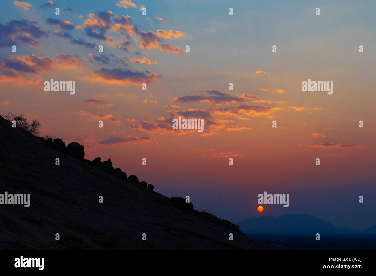 Afrika, Berge, blaue Stunde, Erongo, Klippe, Namibia, Sonnenuntergang, Stockfoto