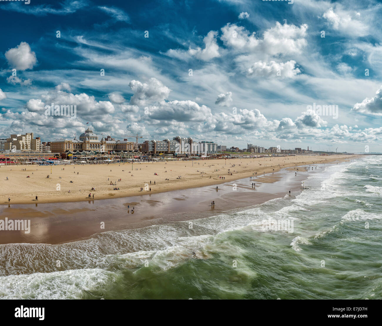 Holland, Europa, Koog Aan de Zaan, Scheveningen, Zuid-Holland, Niederlande, Stadt, Dorf, Sommer, Strand, Meer, Menschen, Nordsee Stockfoto