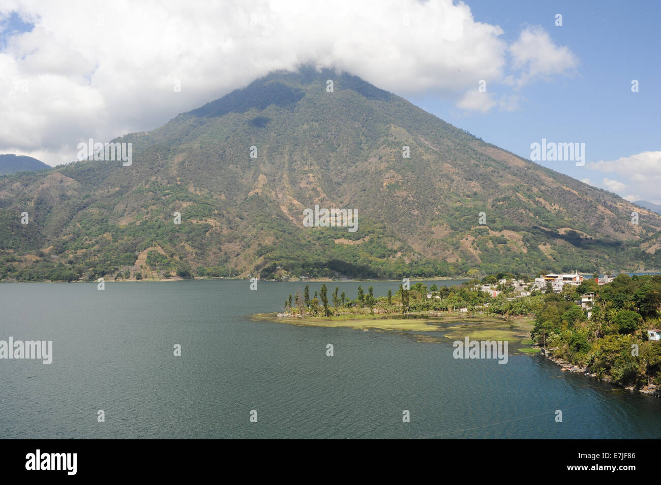 Guatemala, Mittelamerika, San Pedro, Atitlan, Wolken, See, Natur, Santiago, landschaftlich schön, Bäume, Vulkan Stockfoto