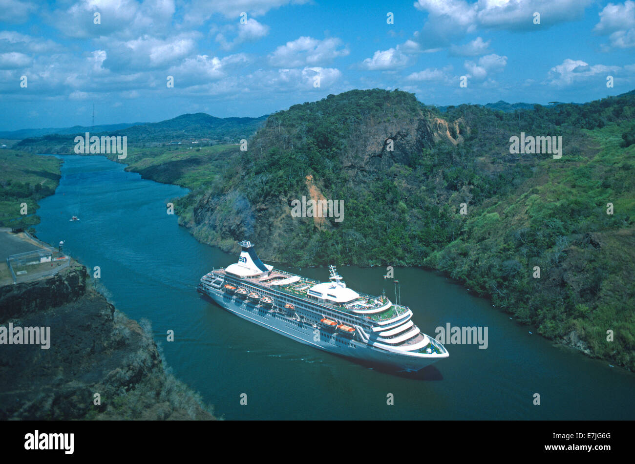 Royal Princess, Kreuzfahrtschiff, Gaillard Schnitt, Panamakanal, Panama Stockfoto