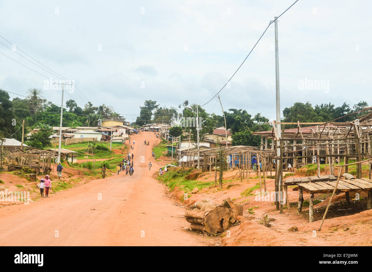 Eine leere traditionellen Markt in der Landschaft von Liberia, Nimba County, Nordafrika Stockfoto