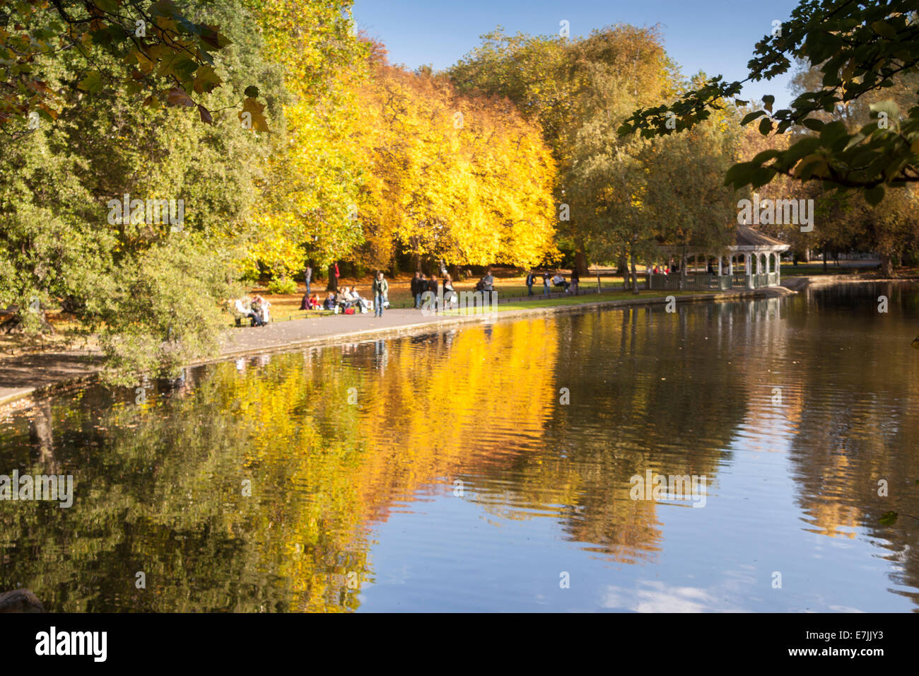 St. Stephens Green Park im Herbst Dublin Irland Stockfoto