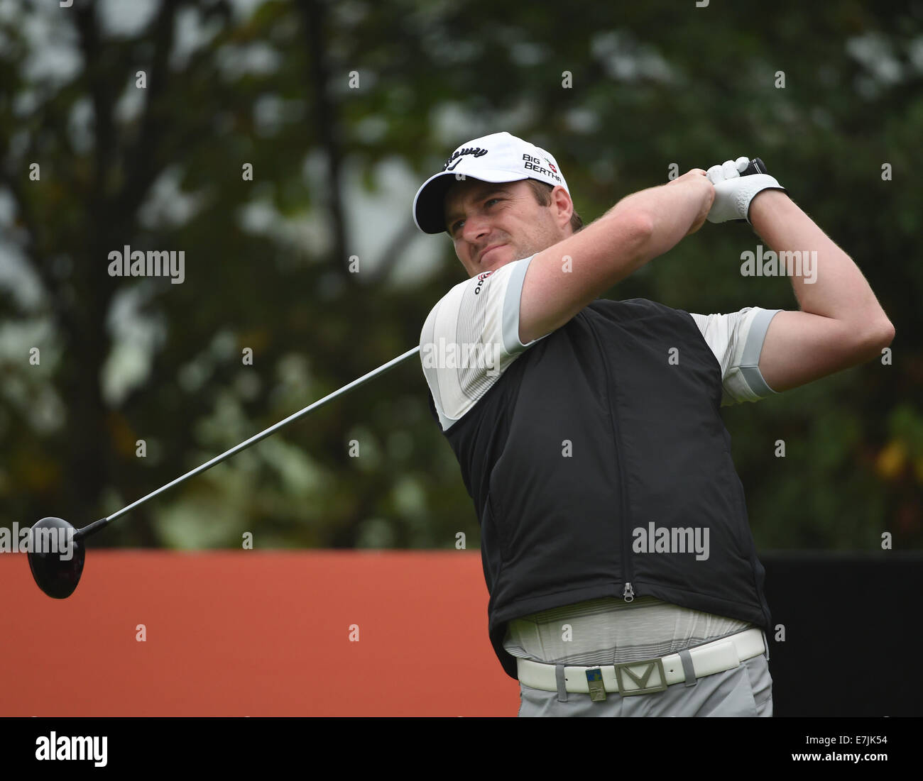 Newport, Wales. 19. Sep, 2014. ISPS Handa Wales Open Golf. Tag2. Marc Warren treibt 16. Credit: Action Plus Sport/Alamy Live News Stockfoto