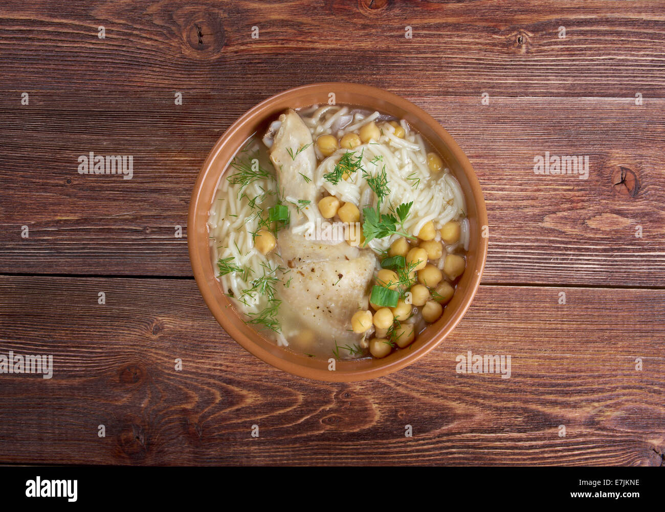 Chorba Beida - algerischen weiße Suppe mit Fleisch und Gemüse Stockfoto