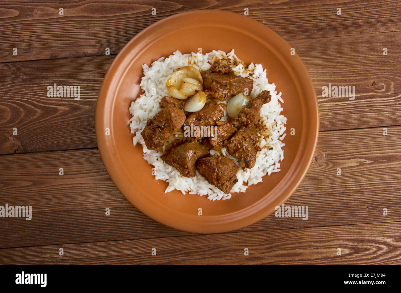 Marokkanische Tajine mit zartem Lammfleisch und Reis Stockfoto