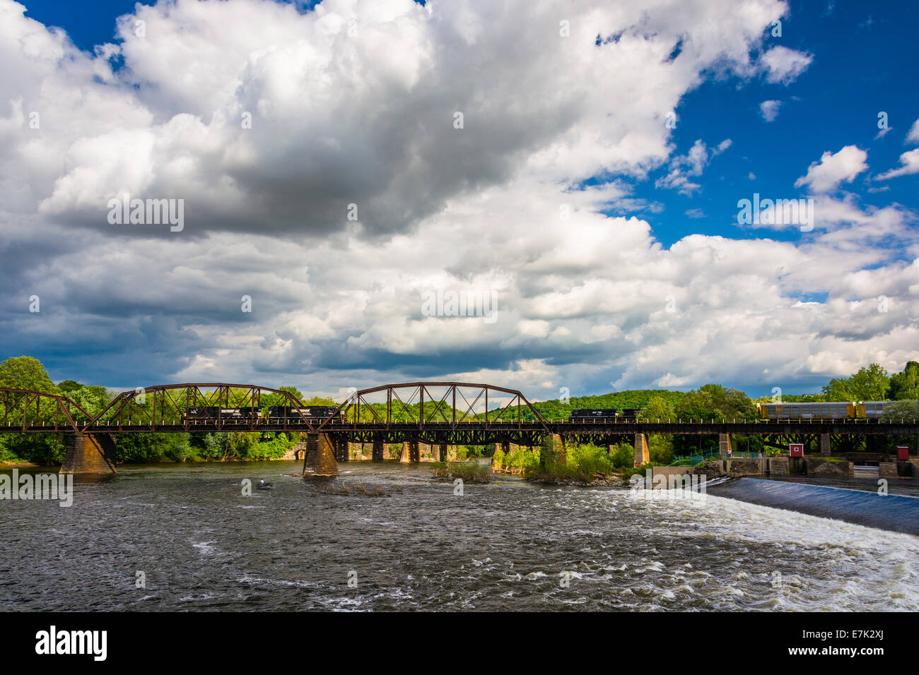 Eine Zugbrücke und den Delaware River in Easton, Pennsylvania. Stockfoto