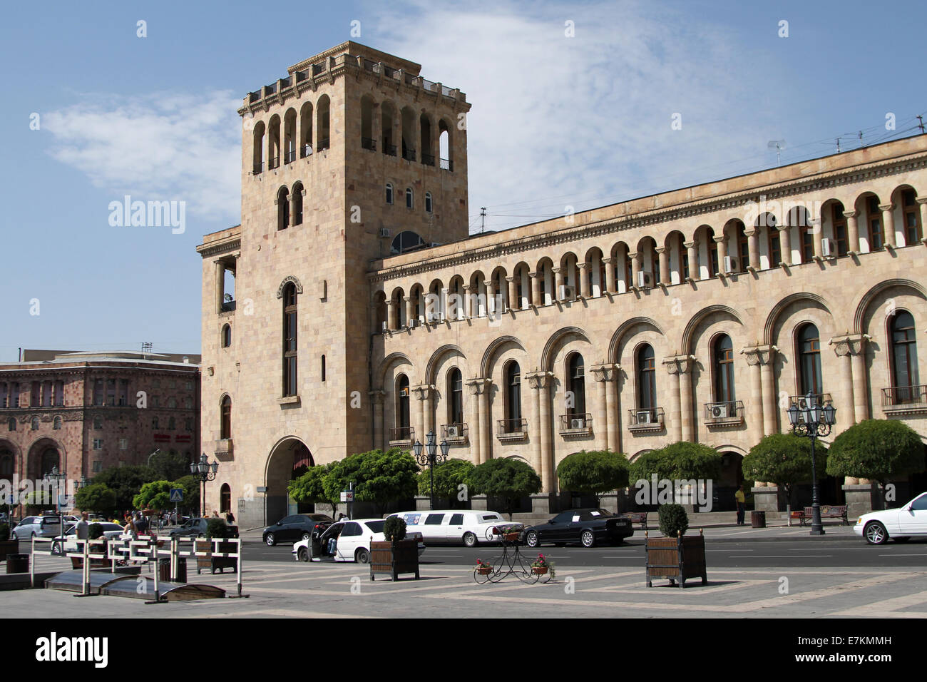 Regierungsgebäude am Platz der Republik in zentralen Yerevan, Armenien auf Montag, 15. September 2014 fotografiert. Stockfoto