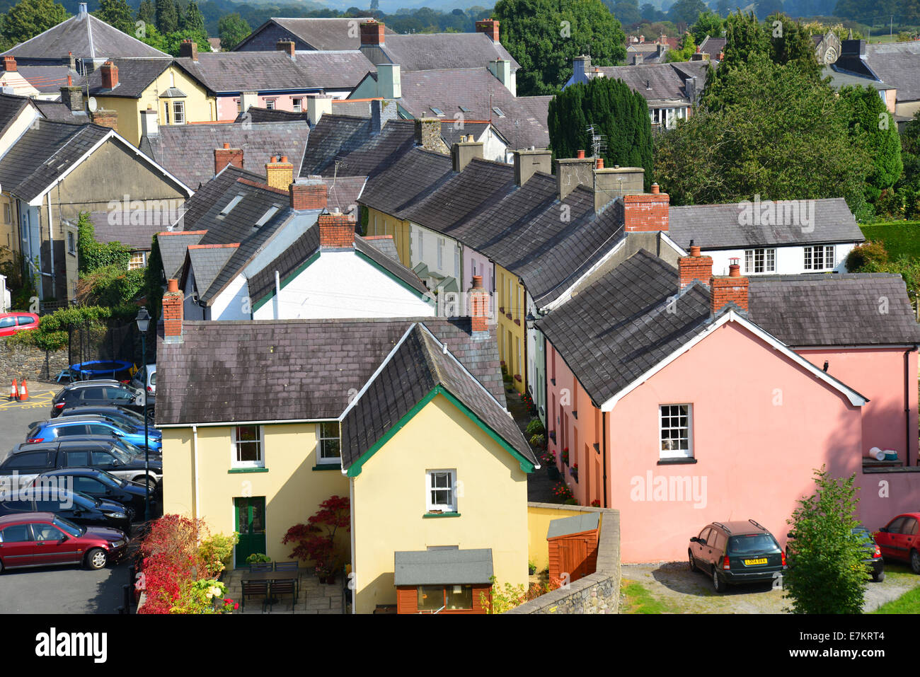 Ansicht der Stadt von Llandovery Castle Mound, Llandovery (Llanymddyfri), Carmarthenshire (Sir Gaerfyrddin), Wales, Vereinigtes Königreich Stockfoto