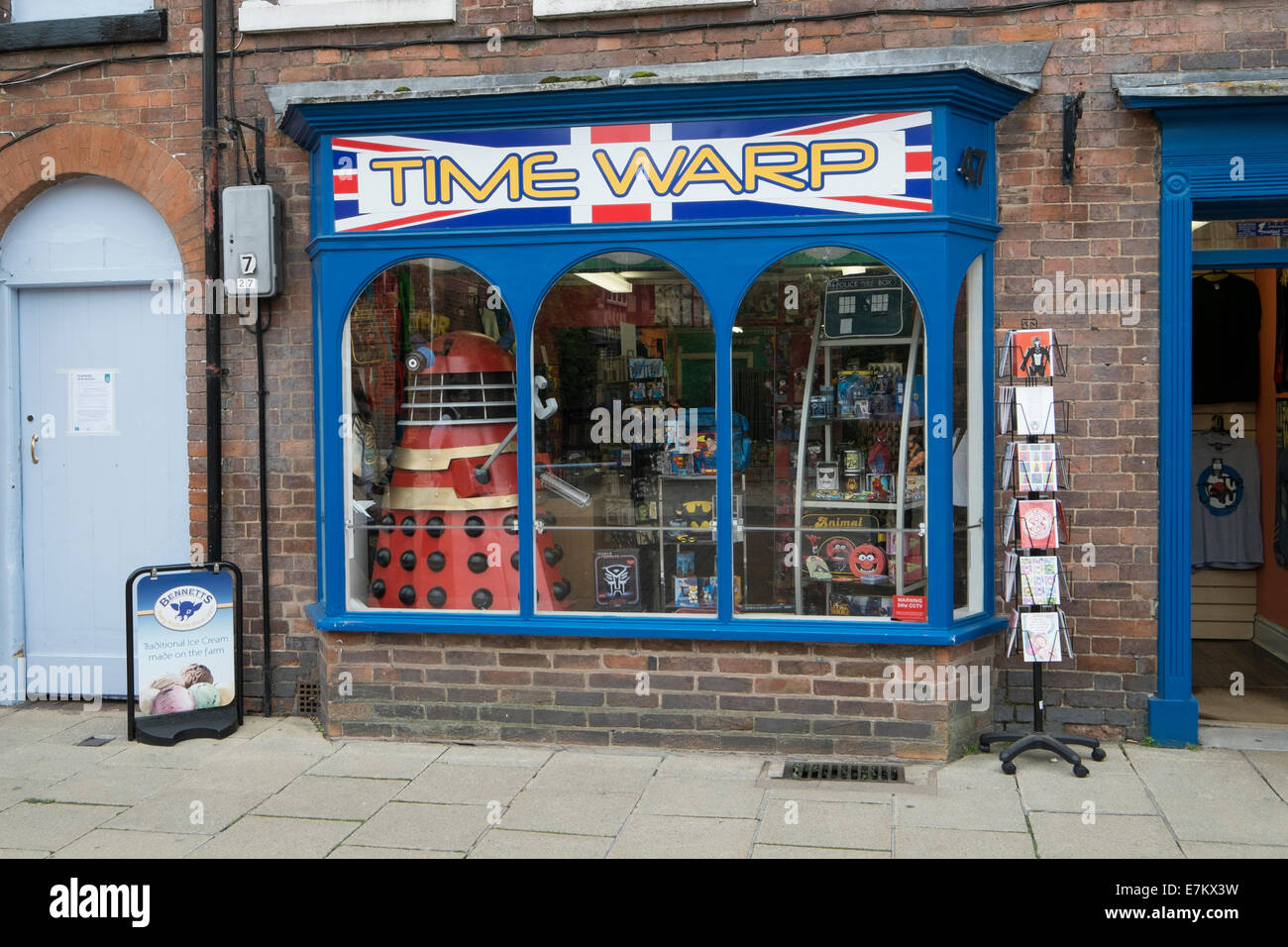 Time Warp Neuheit Shop in Stratford Stockfoto