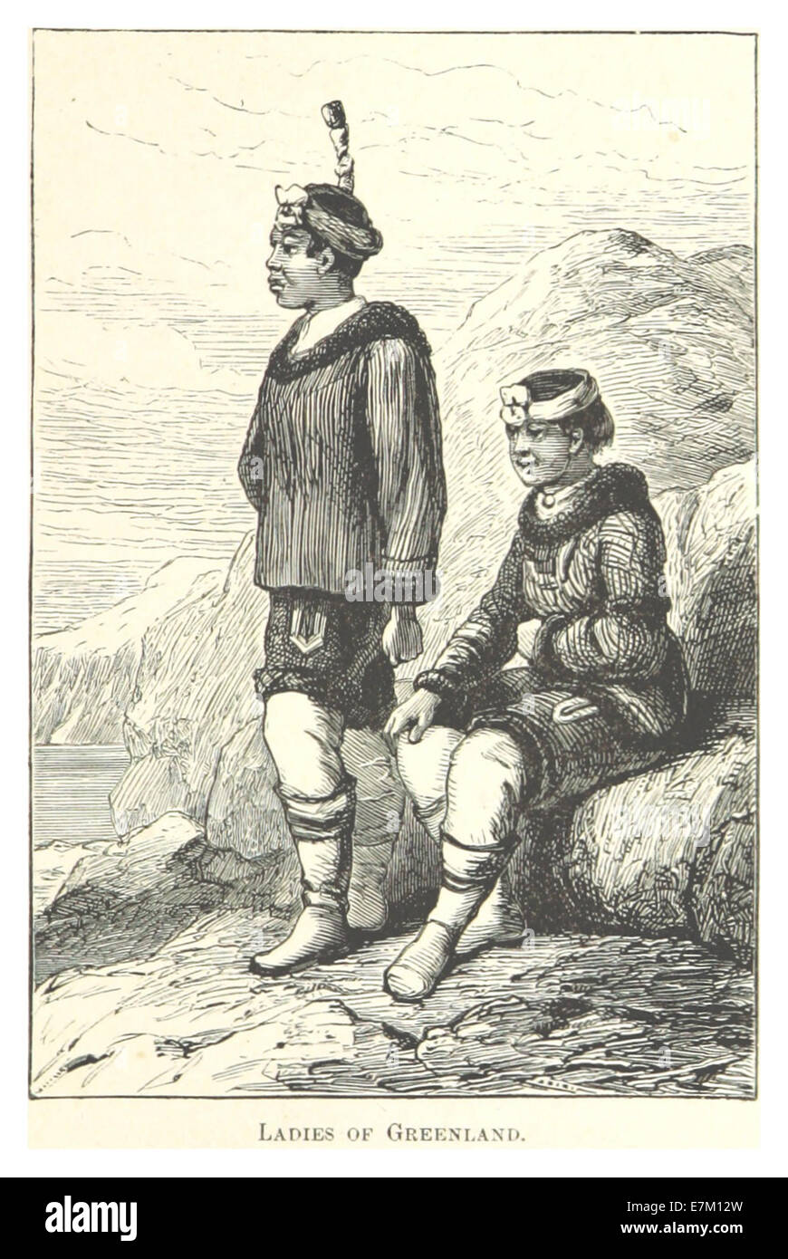 Diese Zeichnung von Young aus dem Jahr 1879 zeigt indigene Frauen Grönlands und zeigt ihre traditionelle Kleidung und kulturellen Praktiken, wie sie während dieser Zeit beobachtet wurden. Stockfoto