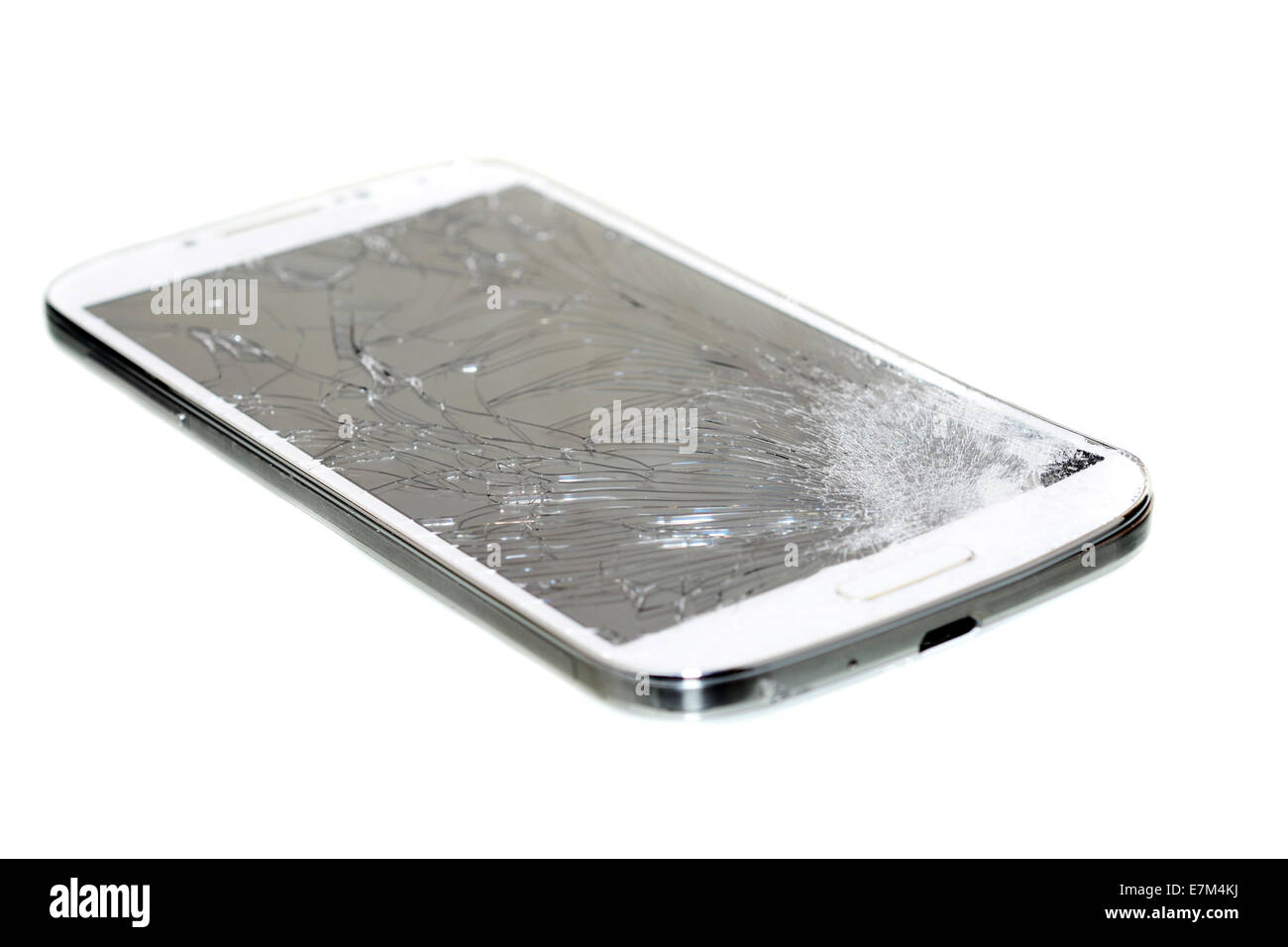 Handy mit einem gebrochenen Bildschirm isoliert auf weiss Stockfoto