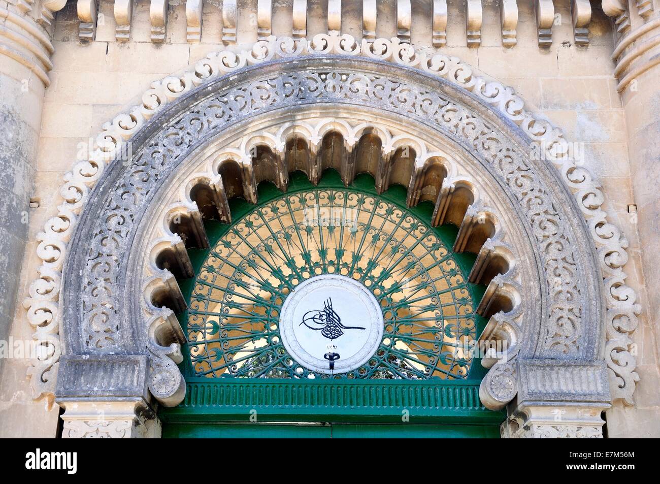 der Eingang zum osmanischen türkischen Friedhof in Malta Stockfoto