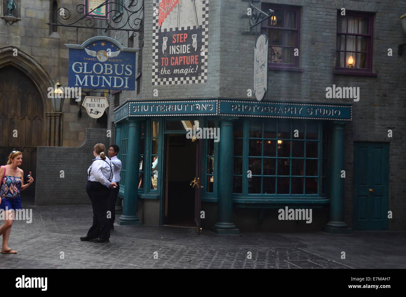 Globus Mundi in der Winkelgasse in die Zauberwelt von Harry Potter  Expansionsleiter Universal Studios in Orlando, Florida, USA Stockfotografie  - Alamy