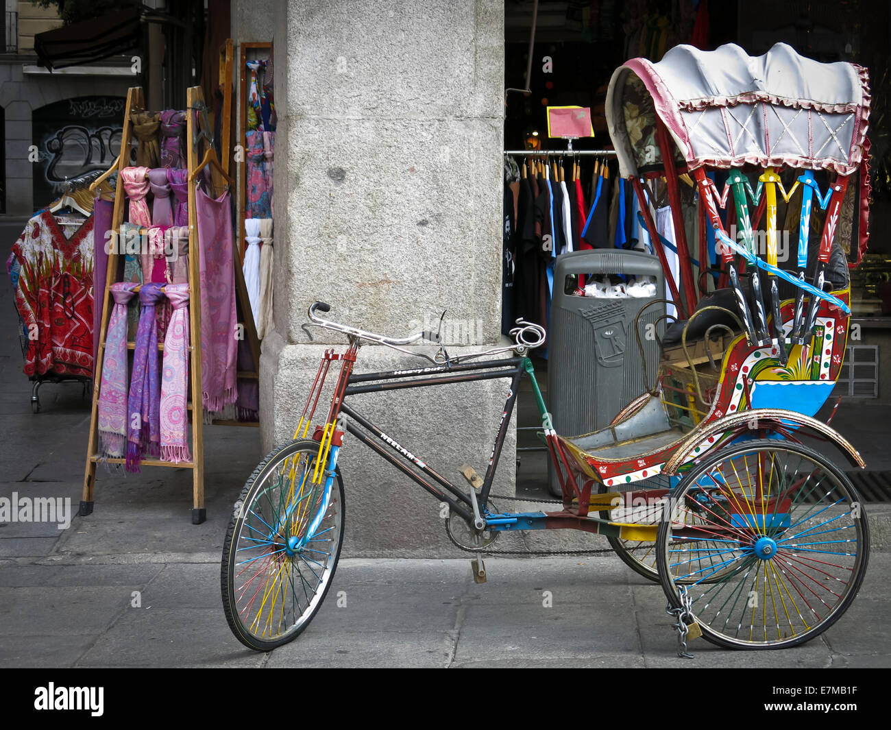 Fahrradrikscha In Madrid Stockfoto