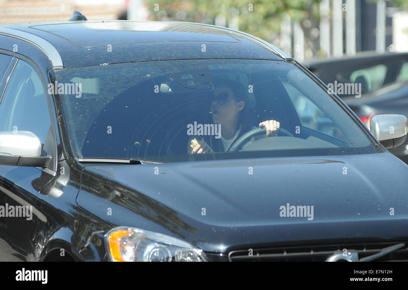 Jenna Dewan Tatum unterwegs in West Hollywood Featuring: Jenna Dewan Tatum wo: Los Angeles, California, Vereinigte Staaten von Amerika bei: 19. März 2014 Stockfoto