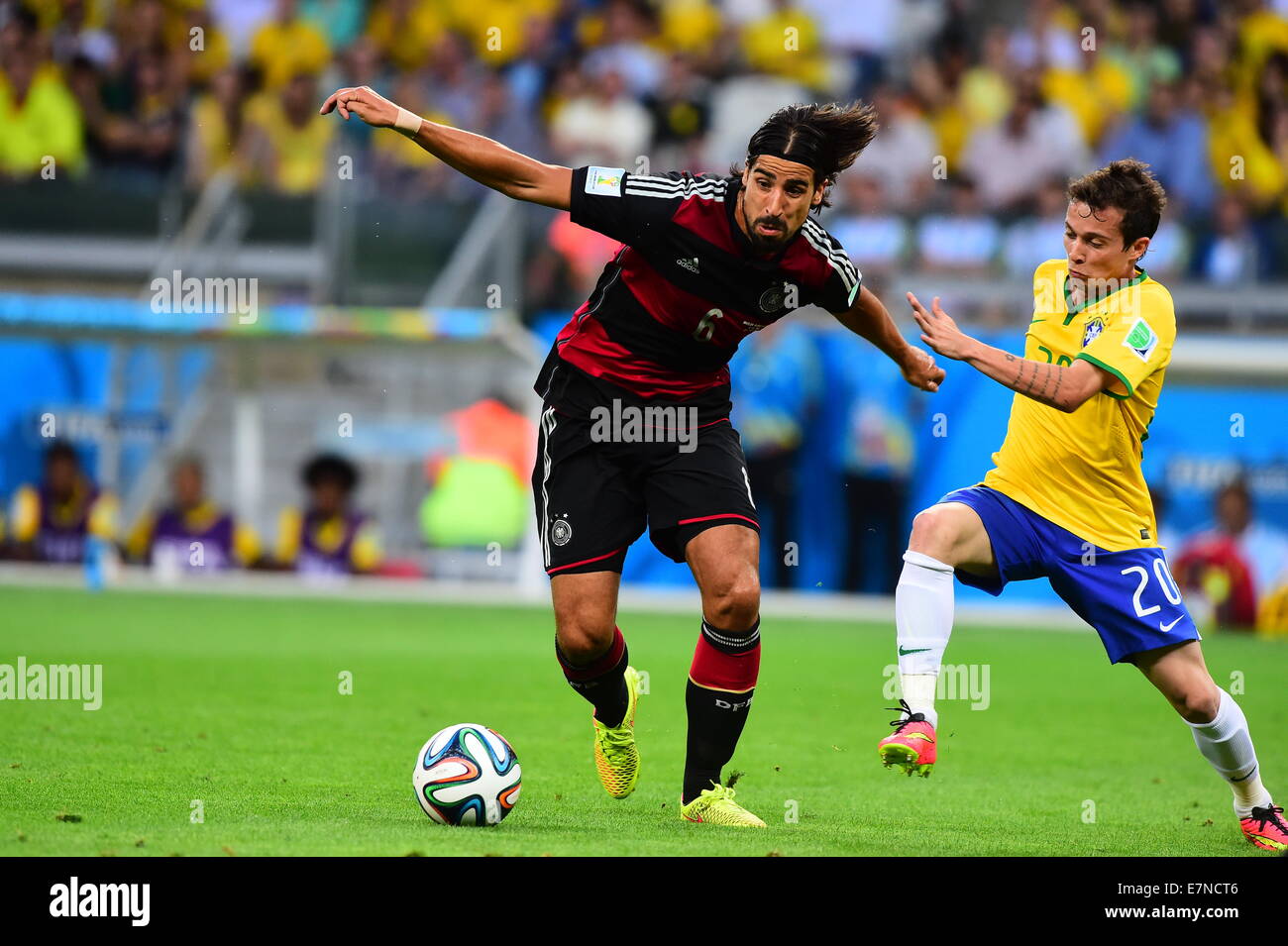 Sami Khedira Und Bernard Brasilien Deutschland