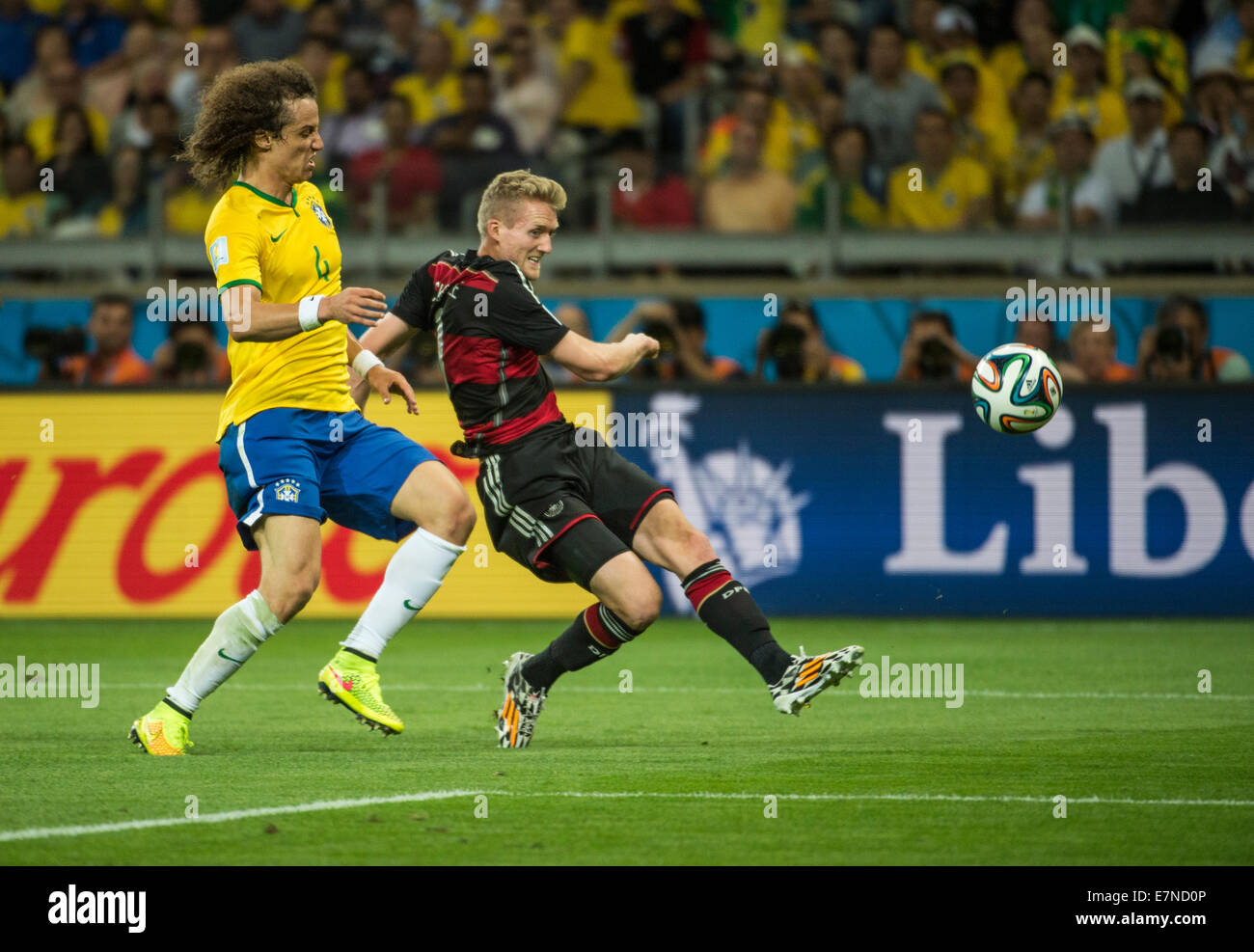 David Luiz und Andre SCHUERRLE Schurrle. Brasilien / Deutschland. Halbfinale FIFA Weltmeisterschaft Brasilien 2014. Mineirão Stadion, Belo Horizont Stockfoto