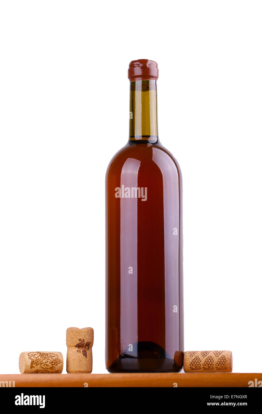 Flasche Wein und Korken isoliert auf weißem Hintergrund Stockfoto