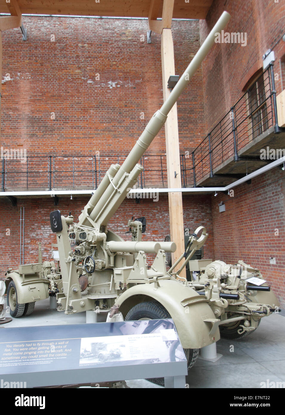 Der berühmte deutsche WWII 88mm Flak Gun - Pistole Flak 8,8 cm 37 Fort Nelson Stockfoto