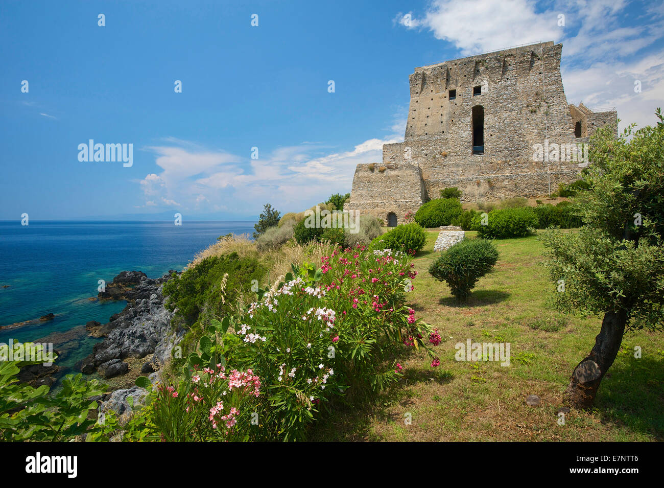 Europa, Italien, Kalabrien, draußen, Tag, niemand, San Nicola Arcella, Wehrturm, tower, Bau, Architektur, historische Stockfoto