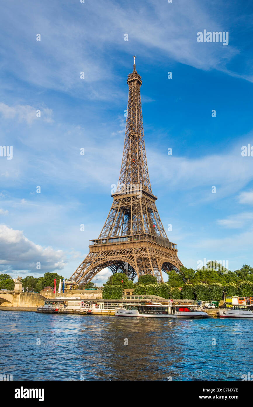 Stadt, Eiffelturm, Frankreich, Paris, Brunnen, Panorama, Architektur, berühmte, Fluss, Seine, Skyline, Tourismus, Turm, Reisen Stockfoto