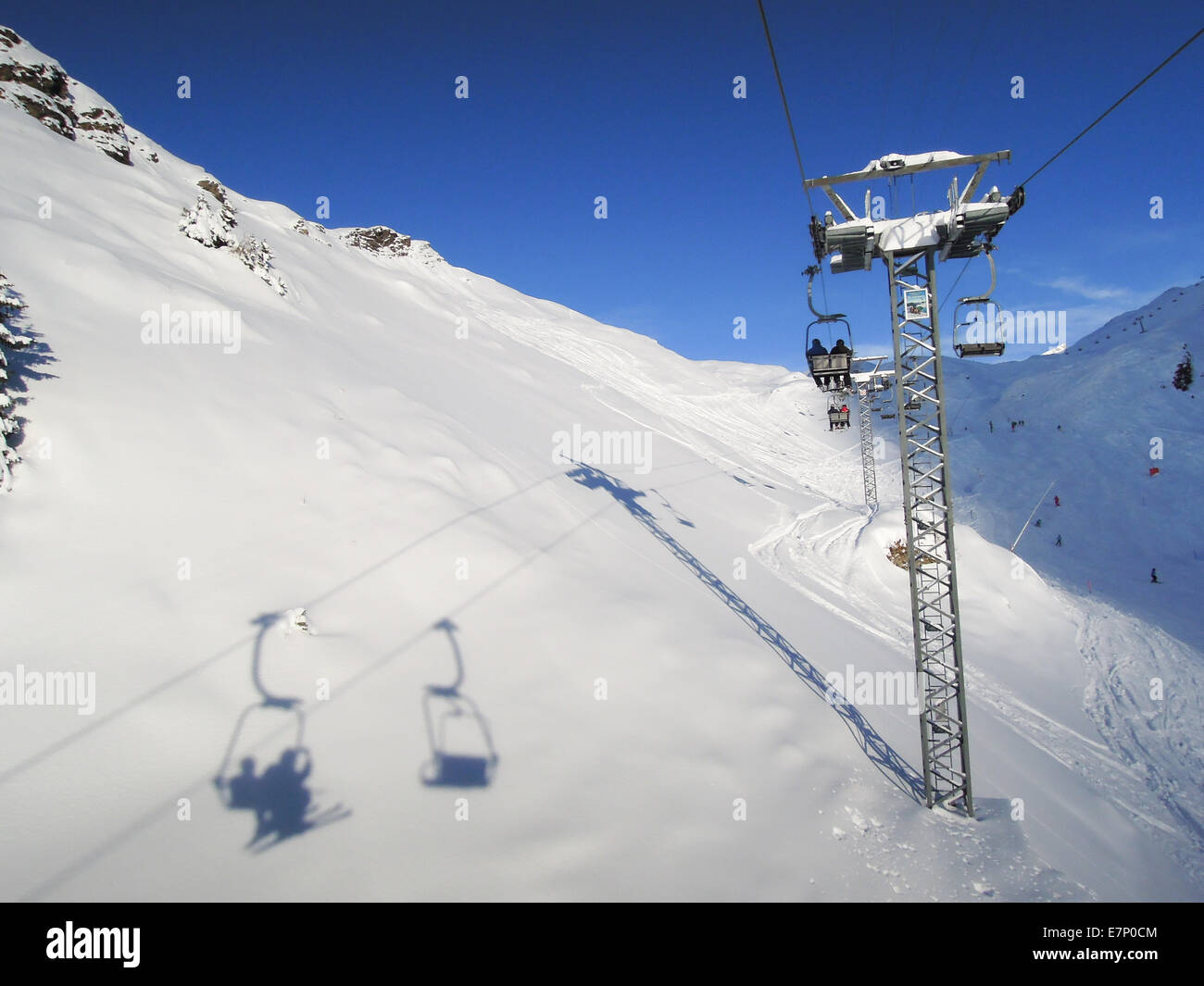 Schweiz, alpine, Alpen, Sessellift, klaren, kalten, Land, Tag, Destinationen, Engelberg, Ausrüstung, Europa, Berg, Urlaub, Eis Stockfoto