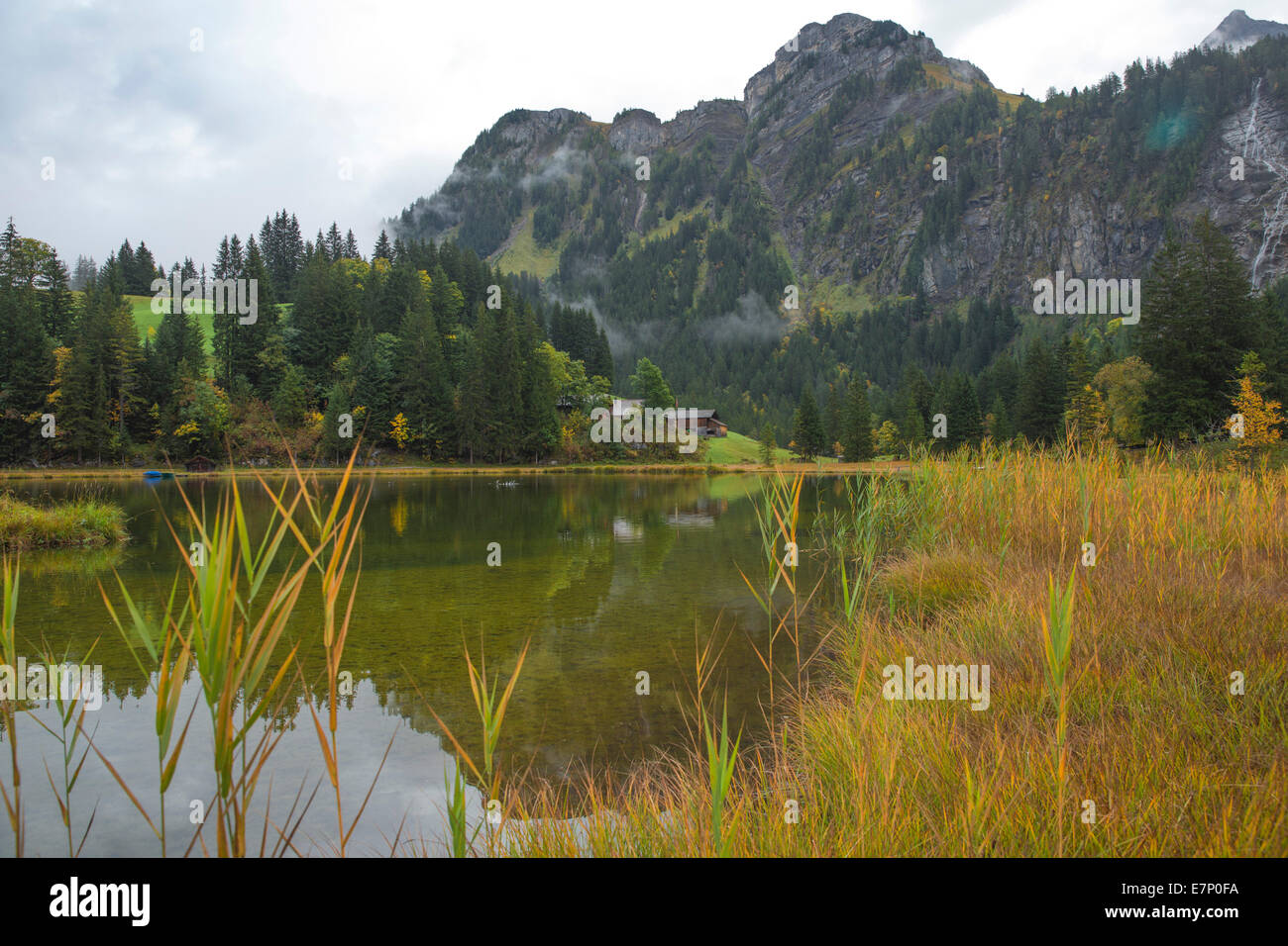 Lauenensee, Bergsee, Kanton Bern, Berner Oberland, Herbst, Natur, Wetter, Wolken, Wolke, Schweiz, Europa, Stockfoto