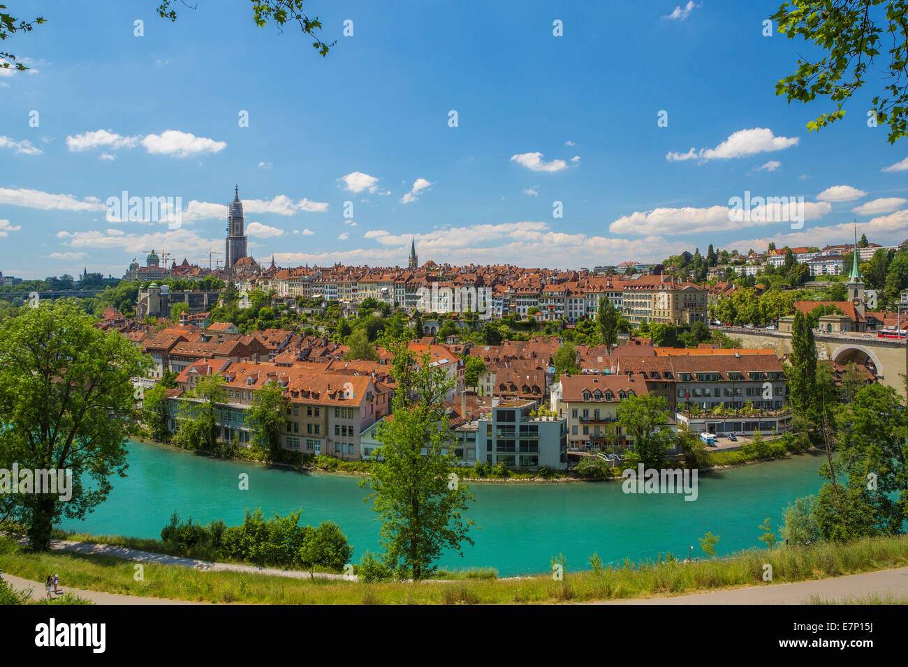 Bern, Bern, Schweiz, Europa, Architektur, Stadt, grün, Landschaft, Altstadt, Dächer, Skyline, Straße, touristische, Reise, une Stockfoto