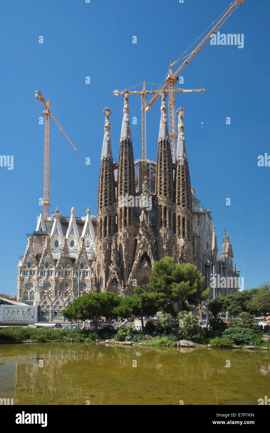 Gaudi, Weltkulturerbe, Architektur, Kunst, Barcelona, Katalonien, bunt, Krane, berühmt, Sagrada Familia, Skyline, Spanien, Euro Stockfoto