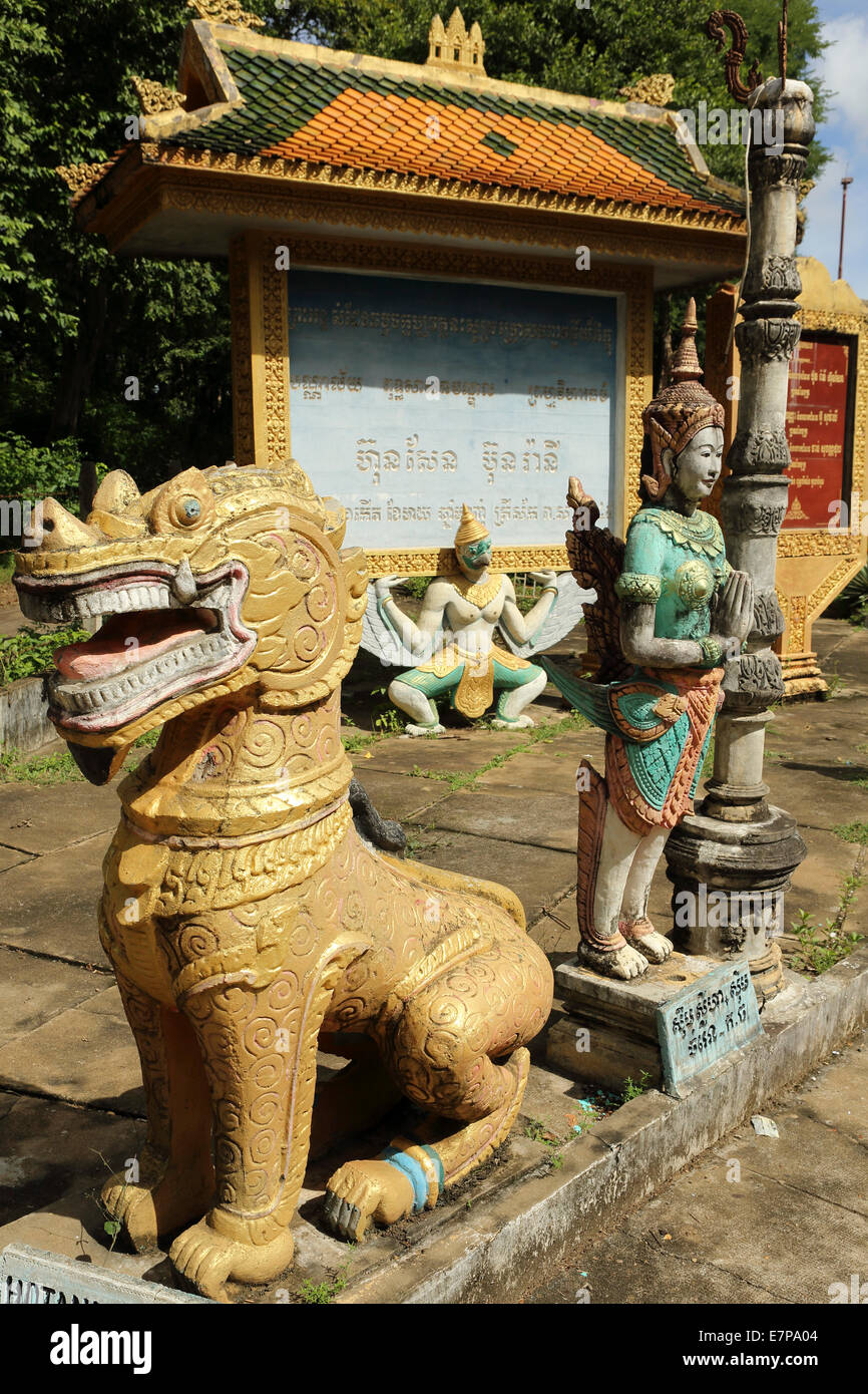 Statuen am Phnom Pros-Tempel in der Nähe von Kampong Cham, Kambodscha. Stockfoto