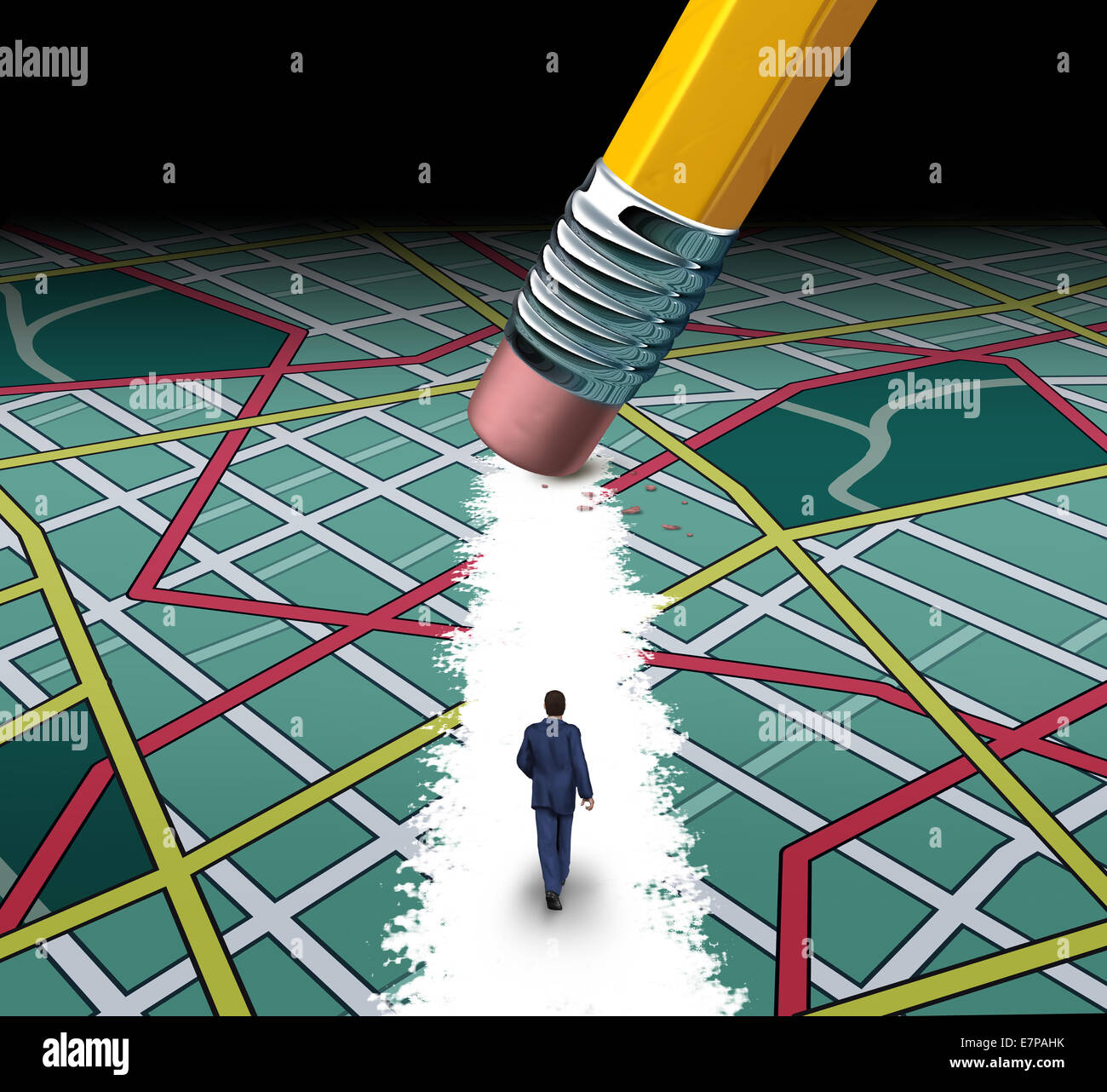 Innovative Wege und Straße zum Erfolgskonzept als Geschäftsmann zu Fuß durch eine verwirrende Autobahn-Karte mit einem Radiergummi löschen einen Weg zu Karriere oder Leben Erfolg durch Durchtrennung der Unordnung. Stockfoto