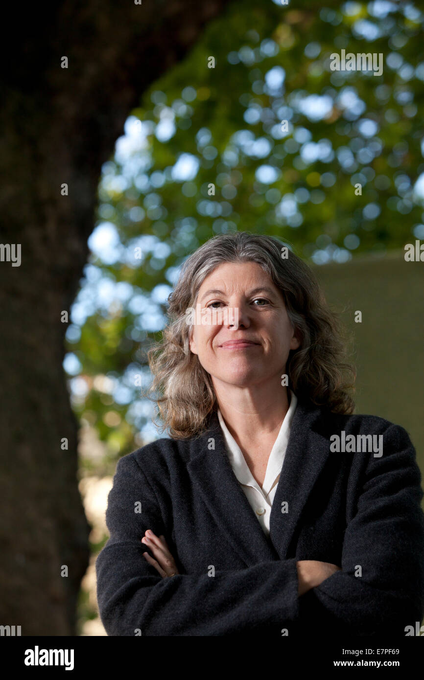 Sigrid Rausing ist eine schwedische Philanthrop, Anthropologe und Verleger, auf dem Edinburgh International Book Festival 2014. Stockfoto