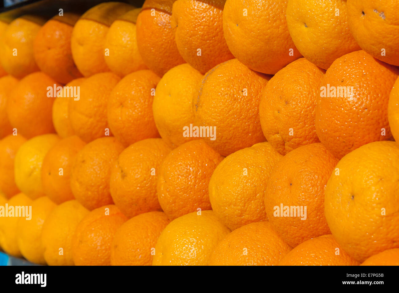 Orangem Hintergrund Stockfoto