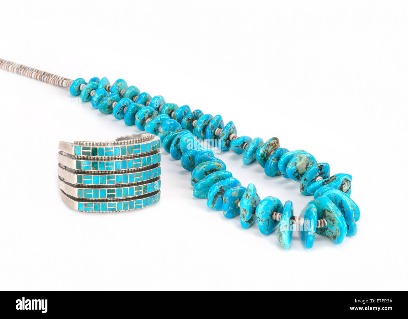 Native American turquoise Perle Halskette und Armband. Stockfoto